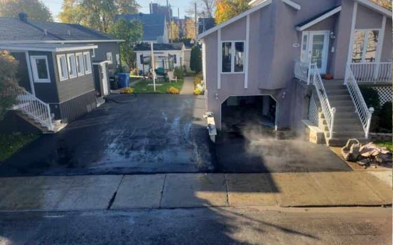 métier004 - Entreprise de pavage et réparation d'asphalte a Laval